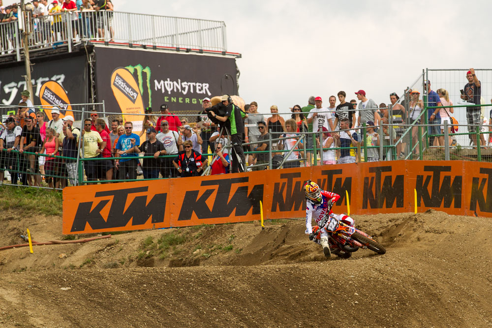 ikya_EMX125_Loket_03.jpg